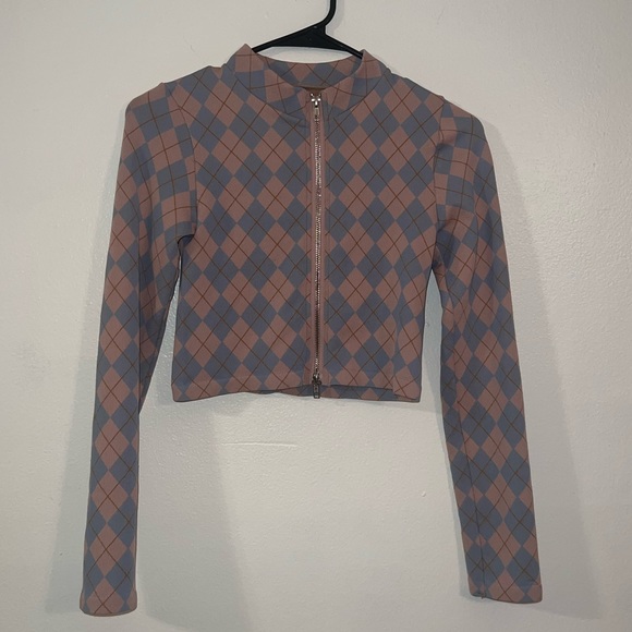 Gently used school girl top - Picture 1 of 5